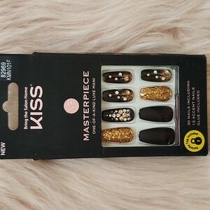Brand New KISS MASTERPIECE False Nails-L